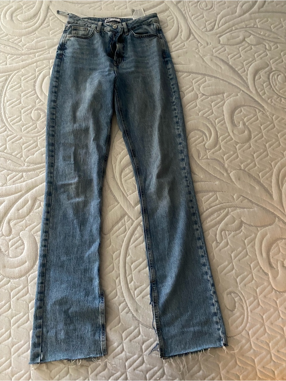 Womens Blue Denim Jeans - Classic Back Pocket Style